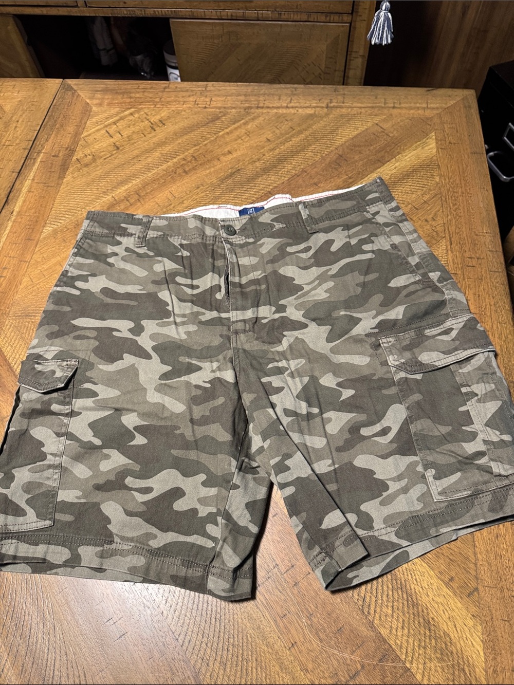 George Men's Camouflage Cargo Shorts in Olive Pattern